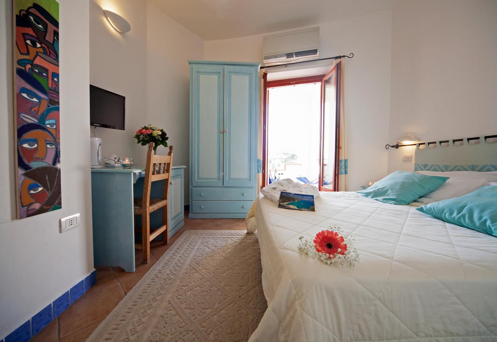 Bue Marino Hotel & Roof Lounge Cala Gonone Εξωτερικό φωτογραφία