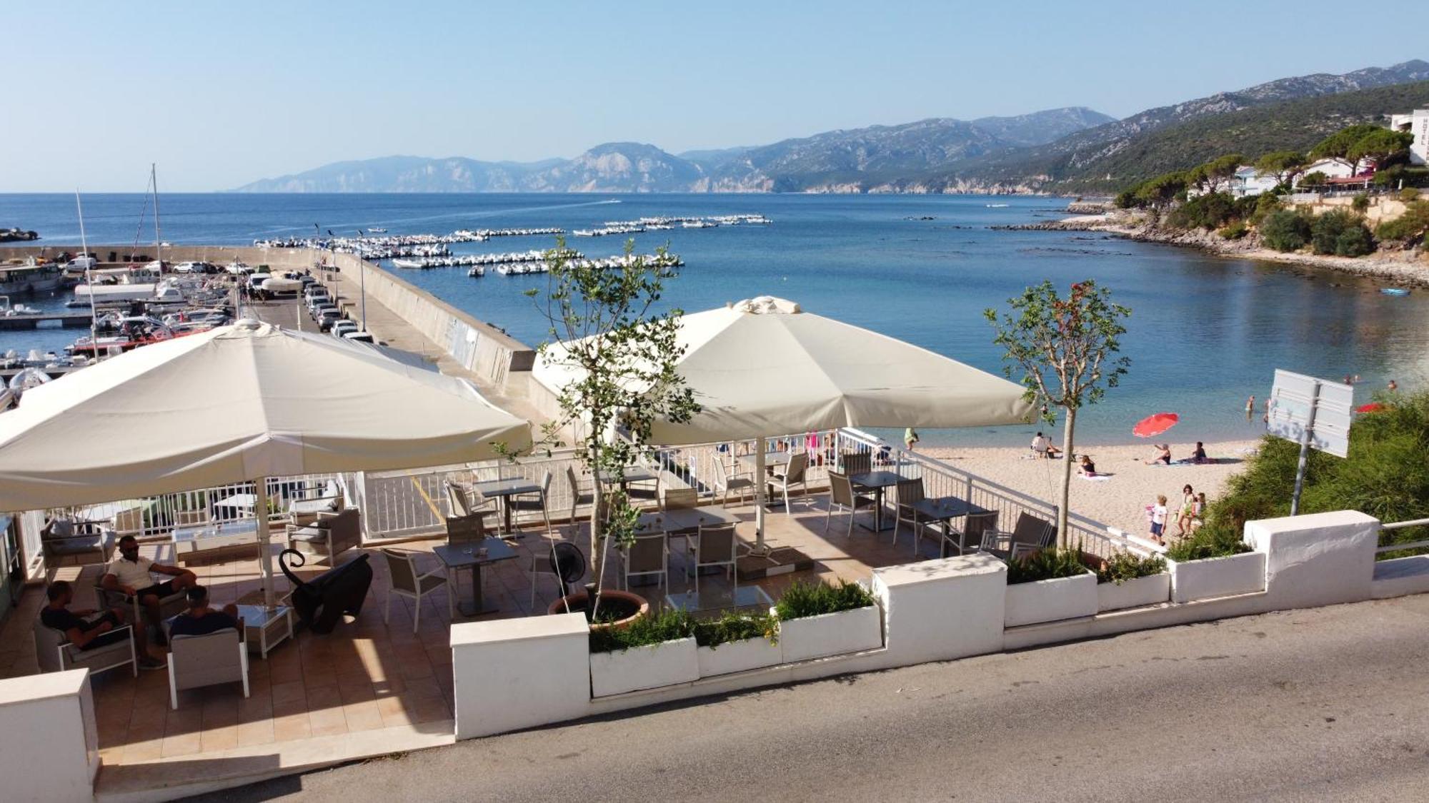 Bue Marino Hotel & Roof Lounge Cala Gonone Εξωτερικό φωτογραφία