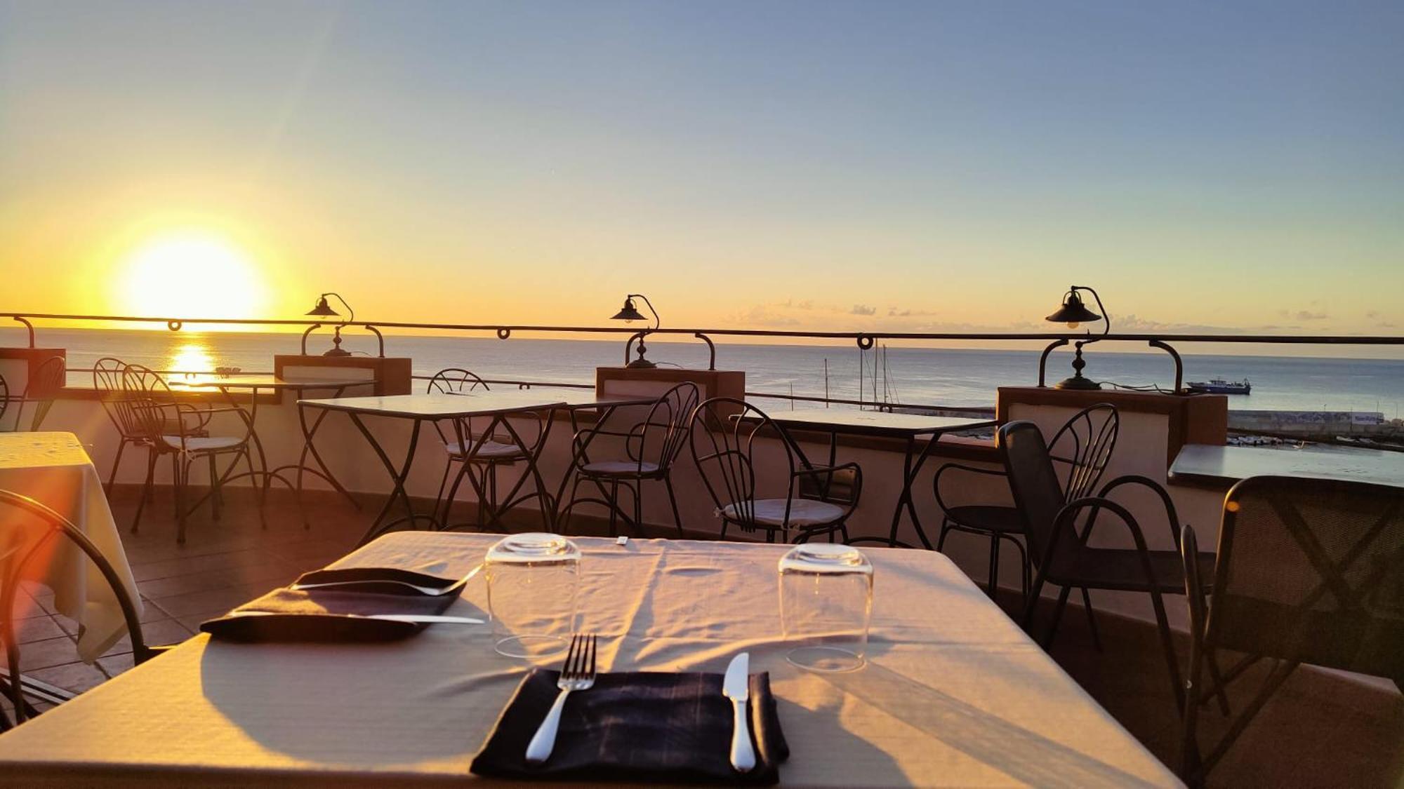 Bue Marino Hotel & Roof Lounge Cala Gonone Εξωτερικό φωτογραφία